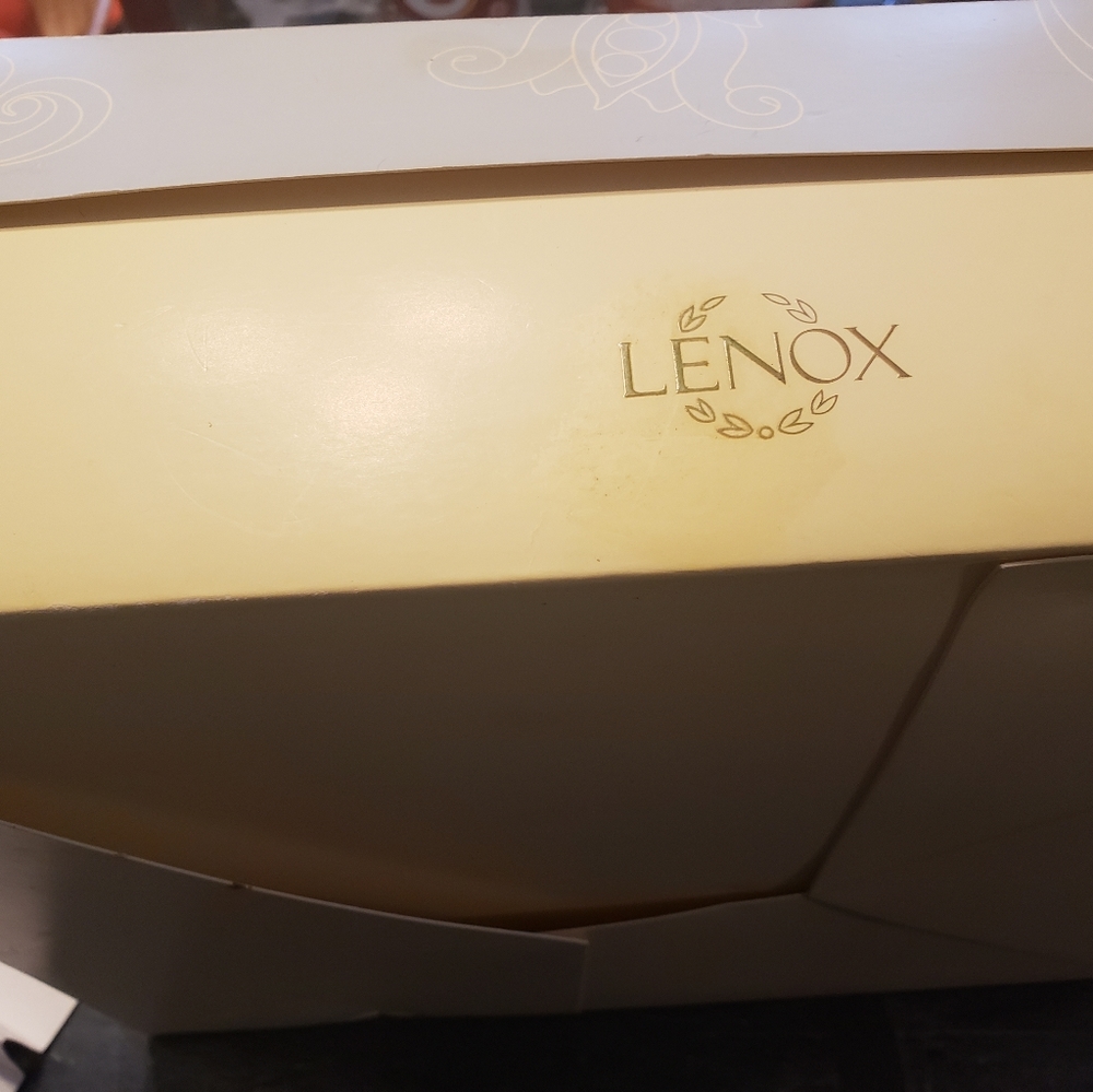Lennox frame - Picture 2 of 4